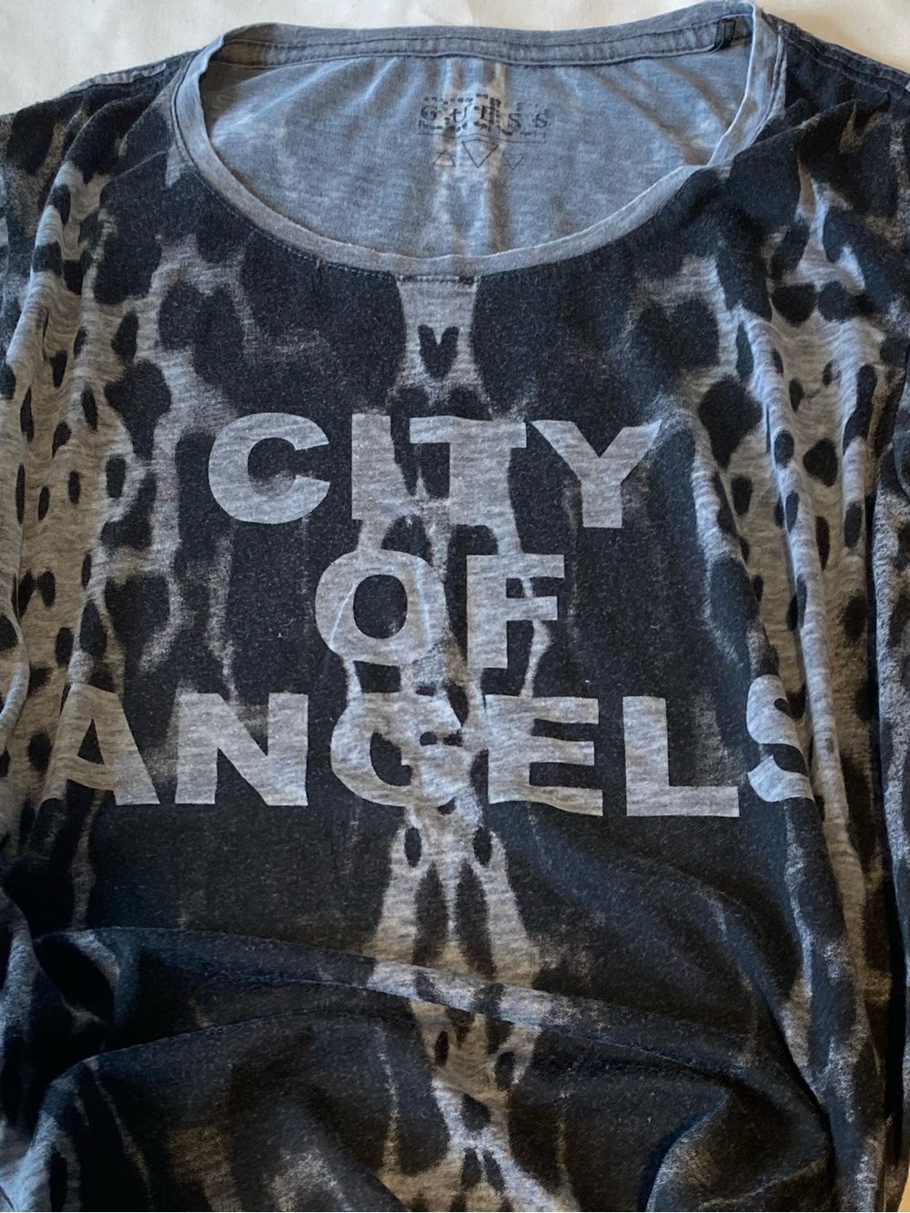 Guess Black and Grey 'City of Angels' Graphic Tee